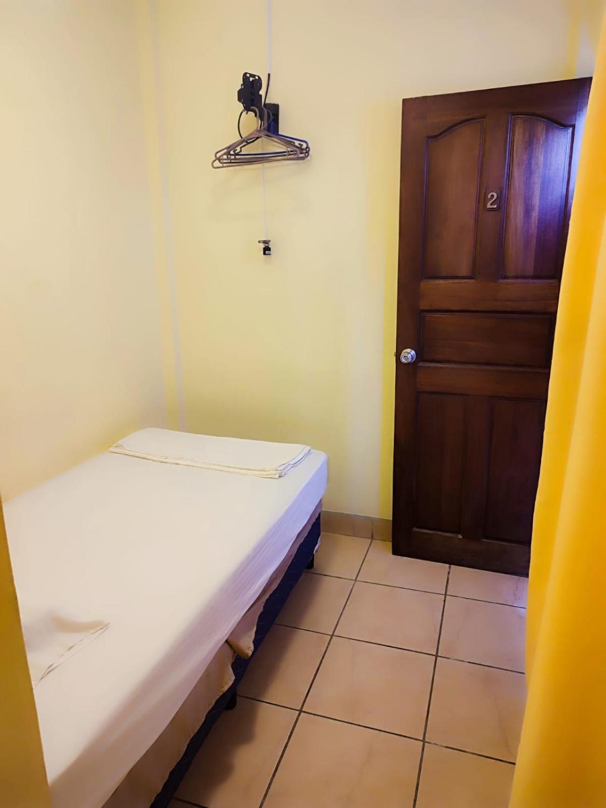 Hostel Tropical And Coworking Сан Хуан дел Сур Екстериор снимка
